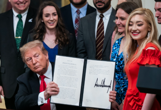 特朗普签令启动“创世纪计划” 美国启动全新国家计划“创世纪计划” 特朗普签令启动“创世纪计划” 美国启动全新国家计划“创世纪计划”