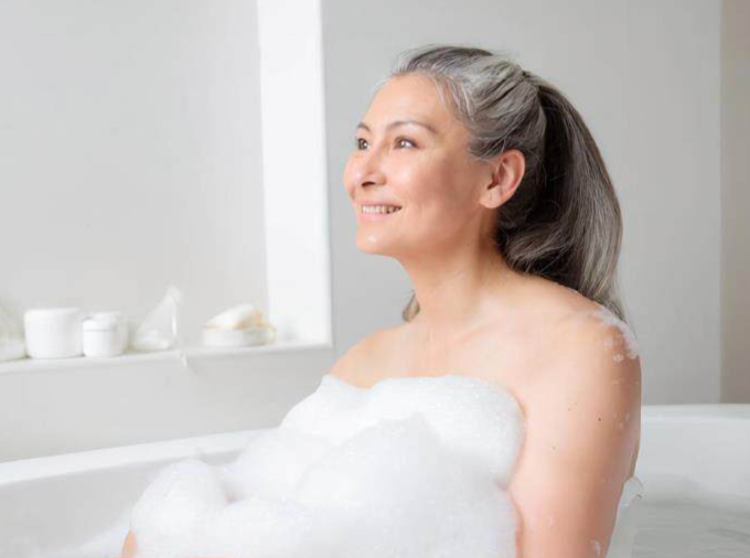 冬季洗澡顺序有讲究？2025年冬季科学洗澡的正确步骤