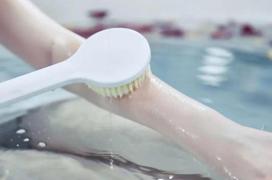 冬季洗澡顺序有讲究？2025年冬季科学洗澡的正确步骤