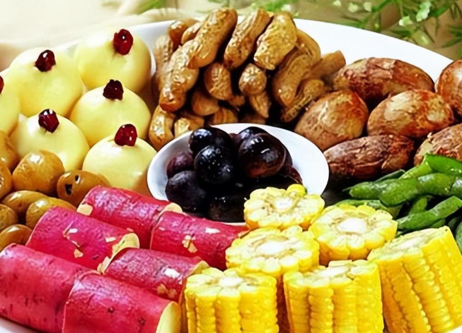 血糖高冬季如何饮食？2025年冬季稳控血糖的食疗建议