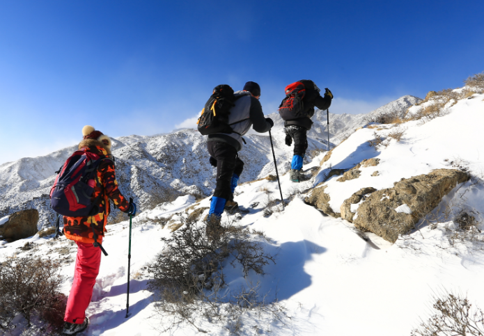 冬季登山为啥容易崴脚?冬季登山前做啥防护能预防崴脚?