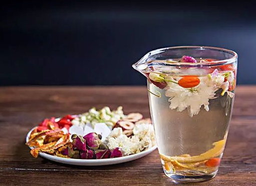 冬季容易上火怎么办?2025年冬季清热降火养生指南 冬季容易上火怎么办?2025年冬季清热降火养生指南