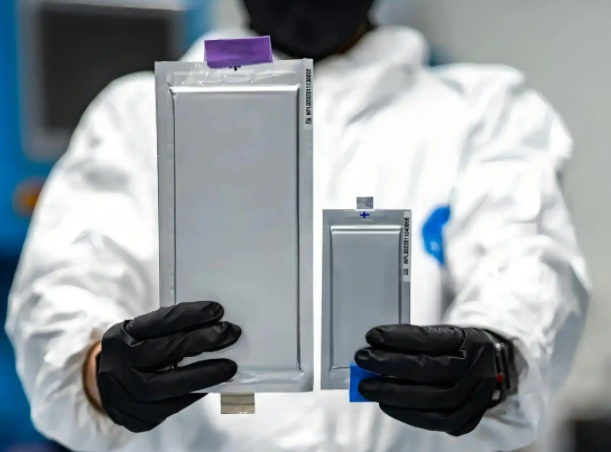 未来黑科技全固态电池到底是啥(充电10分钟跑1000公里) 未来黑科技全固态电池到底是啥(充电10分钟跑1000公里)