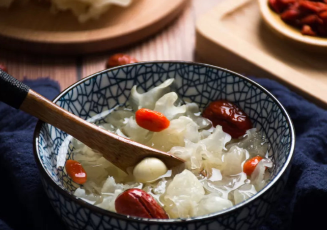 冬季容易上火怎么办?2025年冬季清热降火养生指南 冬季容易上火怎么办?2025年冬季清热降火养生指南