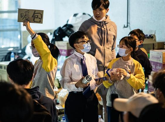 社会各界捐款捐物帮助香港受灾居民！社会各界捐款累计超过6亿港元