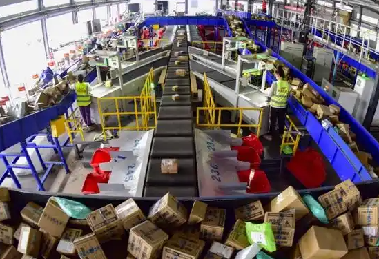 我国快递年业务量首超1800亿件！我国快递年业务量单日最高7.77亿件
