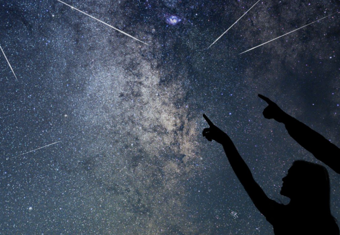 双子座流星雨本月压轴登场！超级月亮+流星雨本月天象大戏来了