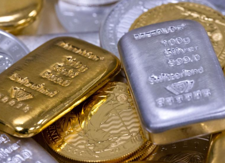 白银价格再创历史新高，白银价格今年涨幅超90%跑赢黄金