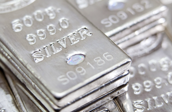 现货白银价格达到58.8美元/盎司 白银年内涨幅突破100%