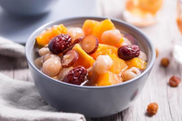 冬季面色暗黄如何调理补气血？2025年冬季补气血养颜食谱