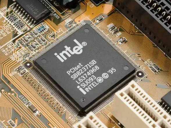 存储涨价手机电脑价格大概率上行 预计DRAM明年的均价将上涨58% 存储涨价手机电脑价格大概率上行 预计DRAM明年的均价将上涨58%