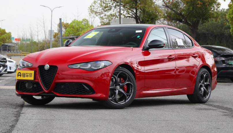 阿尔法·罗密欧两款特别版车型官图发布 阿尔法・罗密欧特别版售价39.70万元