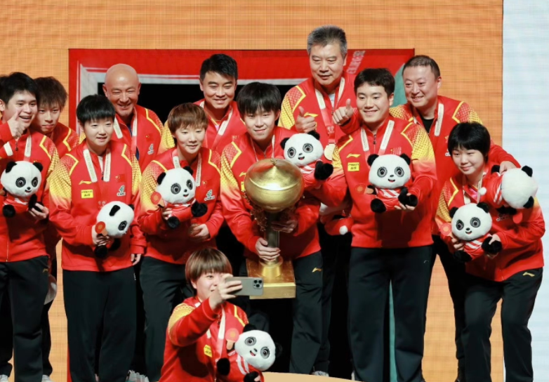 国乒8比1击败日本队，国乒11战全胜夺冠