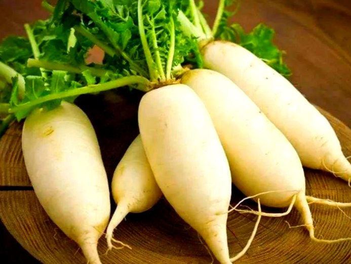 冬季吃萝卜真能“通气”吗？2025年冬季萝卜养生食用指南