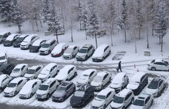 入冬以来最大范围雨雪天气来了 明日起我国大部地区将出现大风降温雨雪天气