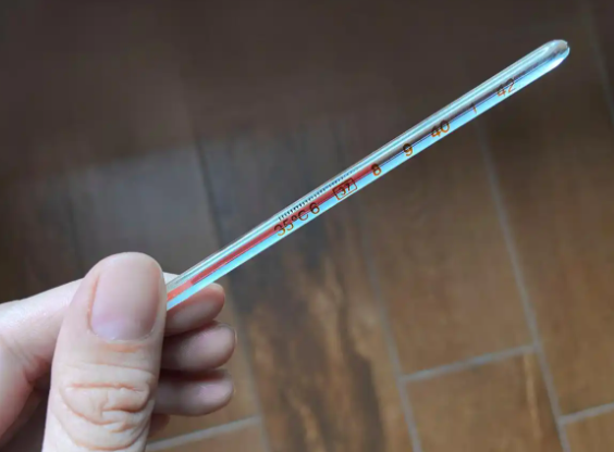 水银体温计将于2026年禁产，有160年历史的水银体温计谢幕