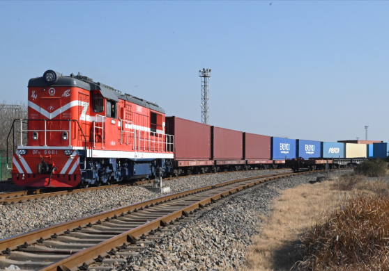 今年中欧班列“东通道”通行班列数量突破5000列 中欧班列“东通道”涵盖14个国家 今年中欧班列“东通道”通行班列数量突破5000列 中欧班列“东通道”涵盖14个国家