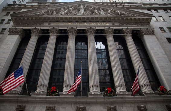 美股收盘:标普500逼近历史新高 标普500指数有望突破7000点大关 美股收盘:标普500逼近历史新高 标普500指数有望突破7000点大关