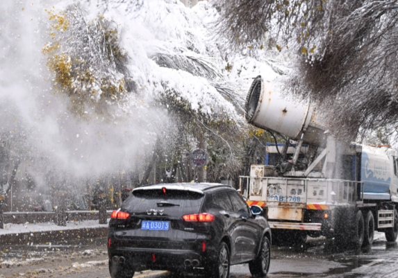 北京延庆、房山等区已飘起雪花 直击华北黄淮入冬最强雨雪现场 北京延庆、房山等区已飘起雪花 直击华北黄淮入冬最强雨雪现场