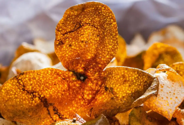 20倍暴利假陈皮吃了对人有啥危害?3招避坑假陈皮 20倍暴利假陈皮吃了对人有啥危害?3招避坑假陈皮