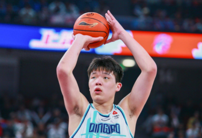 杨瀚森今日发展联盟中全场11中8,得到18分10板4助攻 杨瀚森今日发展联盟中全场11中8,得到18分10板4助攻