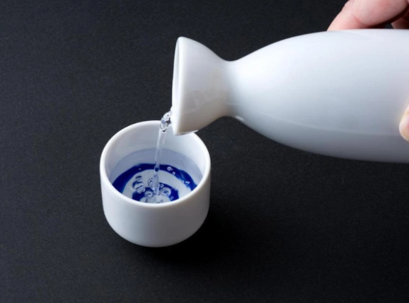 误将工业酒精当白酒喝怎么急救?如何预防工业酒精中毒?