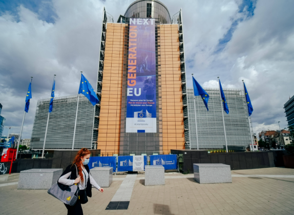 俄方向欧洲清算银行索赔超18亿卢布 欧盟识图挪用俄罗斯被冻结资产 俄方向欧洲清算银行索赔超18亿卢布 欧盟识图挪用俄罗斯被冻结资产