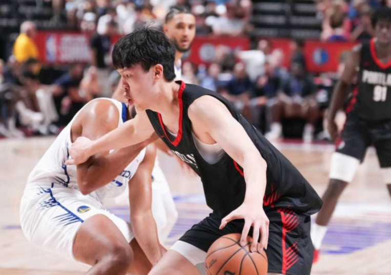 杨瀚森今日发展联盟中全场11中8,得到18分10板4助攻 杨瀚森今日发展联盟中全场11中8,得到18分10板4助攻