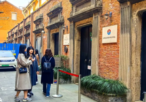 韩国年轻人流行周五下班来中国 中韩免签为两国民间交往注入了积极动力 韩国年轻人流行周五下班来中国 中韩免签为两国民间交往注入了积极动力