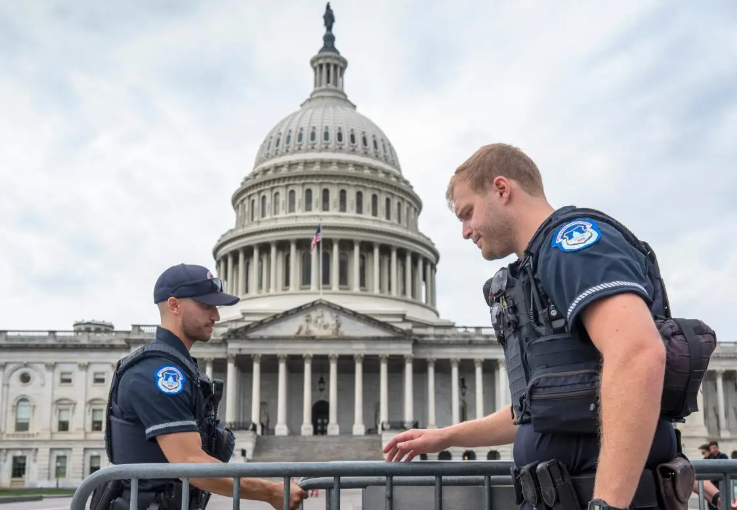 特朗普政府宣布对40国实施入境限制!被禁止入境美国的国家清单扩大至40个 特朗普政府宣布对40国实施入境限制!被禁止入境美国的国家清单扩大至40个