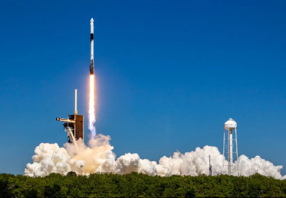 SpaceX获得第三枚复用30次的猎鹰9号火箭 猎鹰9号火箭2025年将以167次发射收官