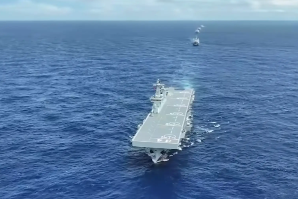 南海海域湖北舰实战化训练 湖北舰正快速提升编队体系作战能力