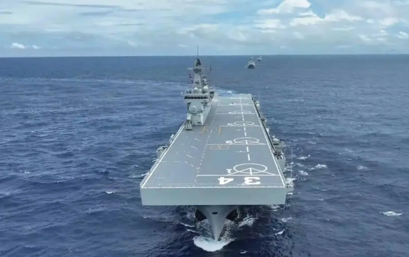 南海海域湖北舰实战化训练 湖北舰正快速提升编队体系作战能力