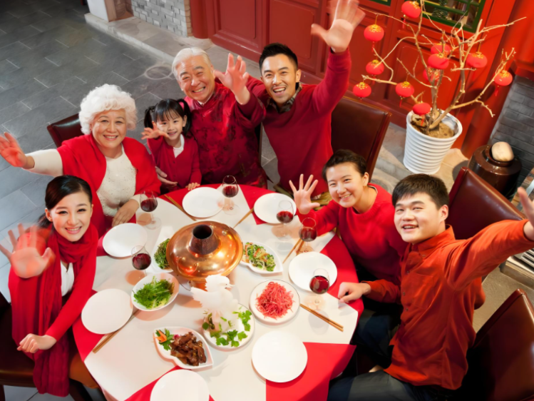 2026年夜饭预订火爆，2026年夜饭如何吃得健康又美味?