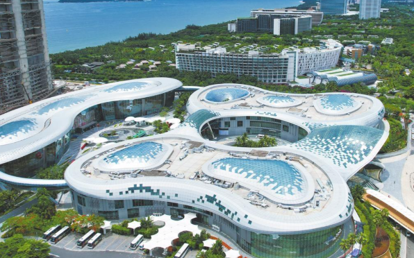 海南“重要门户”迈向发展新阶段 海南封关首日:iPhone最高可减2140元