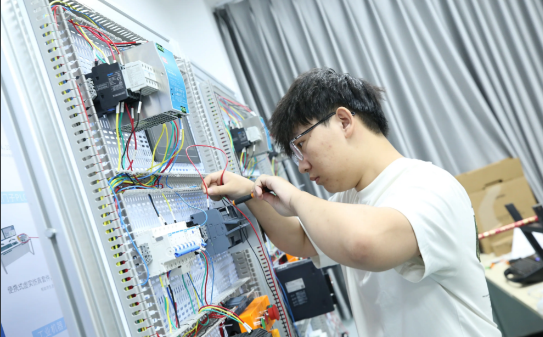 技能人才最低工资分类标准来了 《技能人才最低工资分类参考指引》印发 技能人才最低工资分类标准来了 《技能人才最低工资分类参考指引》印发