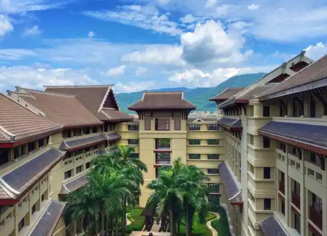 有山东客户在海南三亚买了上百套房 海南房价同比暴涨30%！