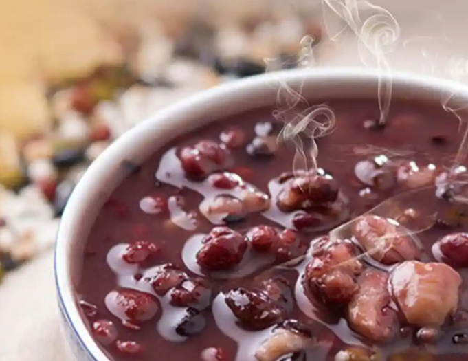 冬至脾胃虚寒喝什么粥？2025年暖胃健脾养生粥品指南