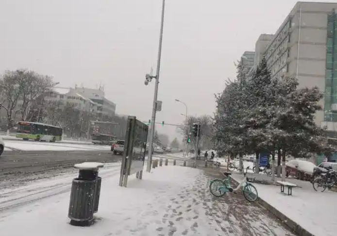 昨夜今晨北京又下雪了,北京23日晨间降雪实况+出行全攻略 昨夜今晨北京又下雪了,北京23日晨间降雪实况+出行全攻略