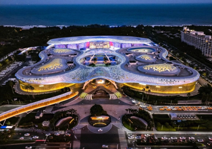 海南封关带火旅游消费 海南三亚免税店销售额连续5日破亿元