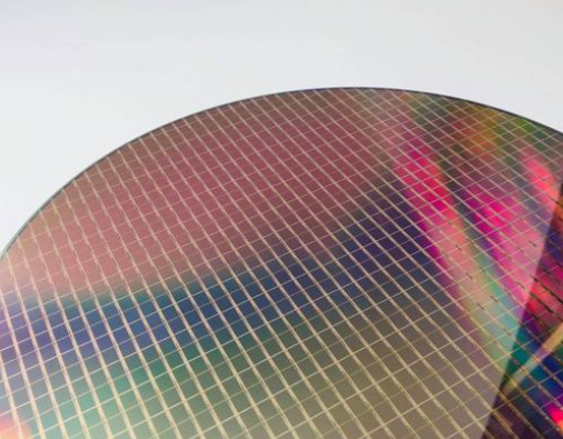 瀚天天成研发出首款12英寸高质量碳化硅外延晶片 第三代半导体碳化硅具有哪些优势