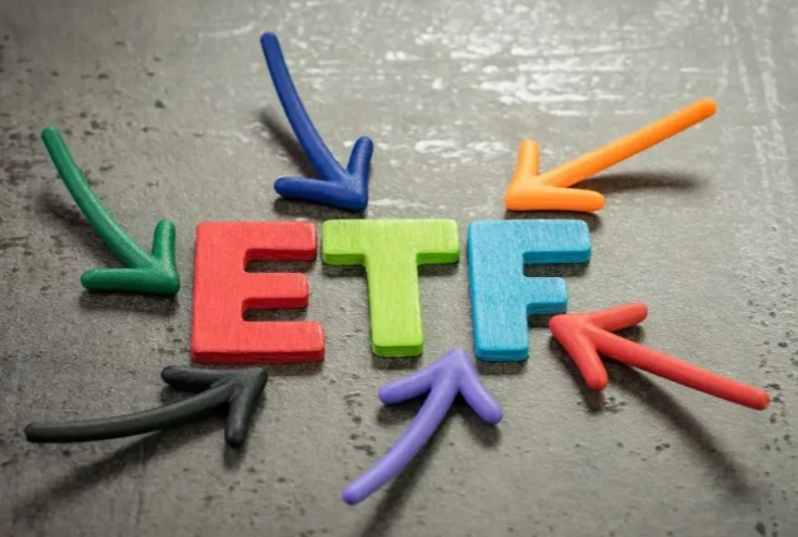 机器人ETF交投活跃，航空航天ETF半日涨幅达4.23%