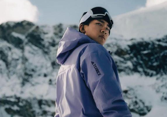 苏翊鸣创吉尼斯世界纪录 苏翊鸣“背靠背1980”动作获得吉尼斯世界纪录官方认证 苏翊鸣创吉尼斯世界纪录 苏翊鸣“背靠背1980”动作获得吉尼斯世界纪录官方认证