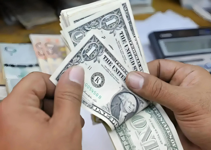 离岸人民币兑美元升破7.0大关 ！人民币大升值有人存美元如今亏钱