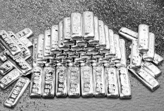 白银年内暴涨150%破新高!白银“不断创新高”的底气是什么? 白银年内暴涨150%破新高!白银“不断创新高”的底气是什么?