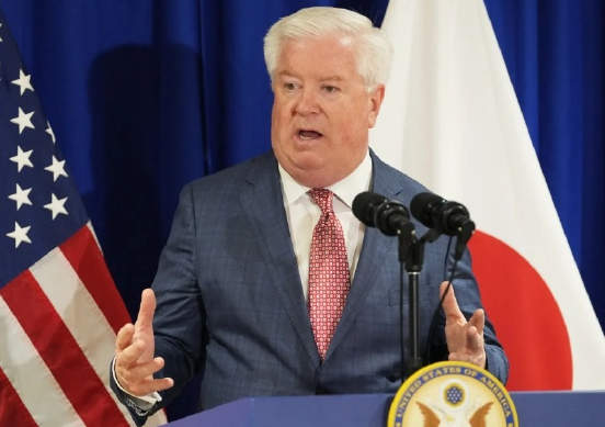 特朗普人事强震引爆新争议 特朗普召回近30名职业大使