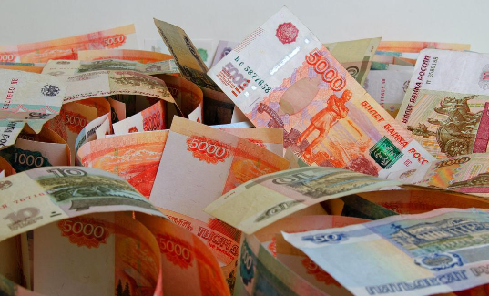 今年俄罗斯卢布兑美元汇率累计上涨超30% 2025年卢布升值的主要原因有哪些