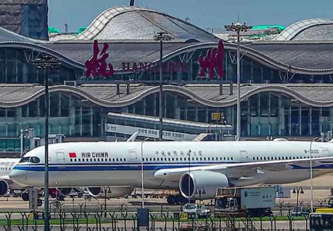 又一个5000万级机场来了!2025年杭州机场旅客吞吐量突破5000万人次 又一个5000万级机场来了!2025年杭州机场旅客吞吐量突破5000万人次