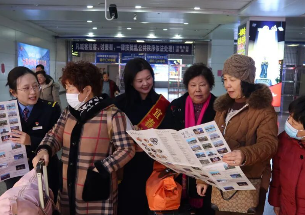 元旦出行高峰开启！多地发布元旦出行“避堵攻略”助你畅行