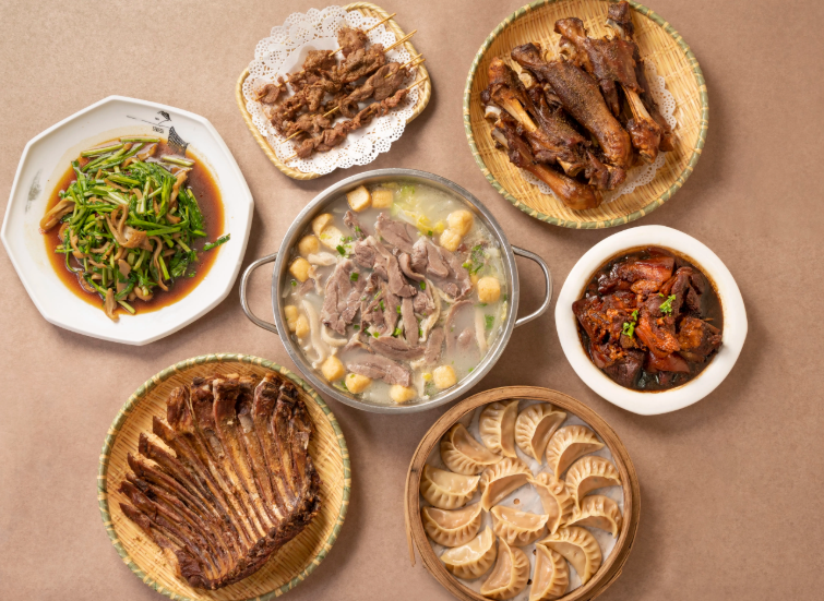 跨年饭吃不完变成隔夜饭有哪些危害?2026跨年饭怎样吃才健康? 跨年饭吃不完变成隔夜饭有哪些危害?2026跨年饭怎样吃才健康?